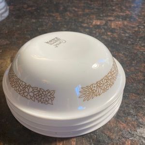 4 Corelle Woodland Berry Bowls 10 oz